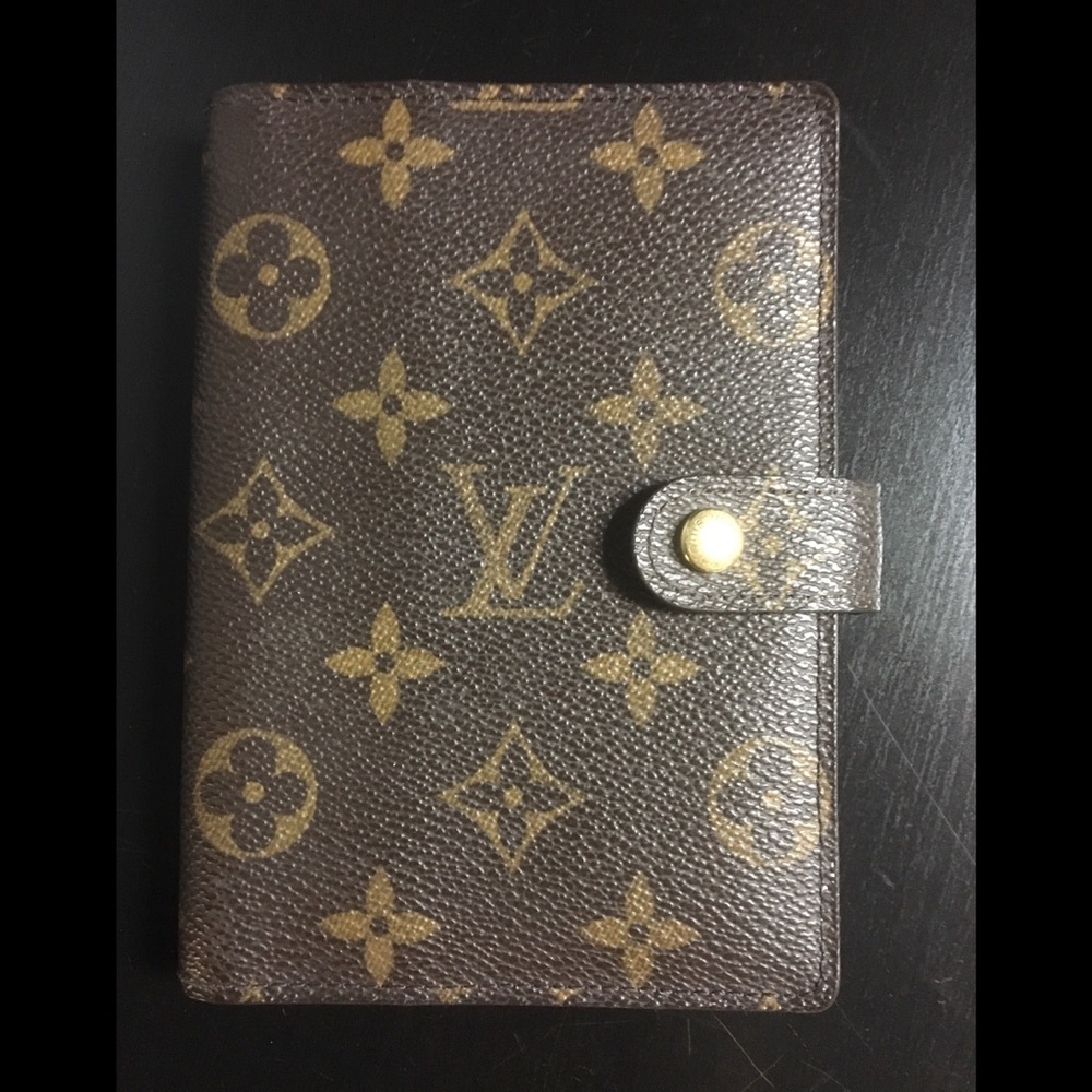 Louis Vuitton Small Ring Agenda